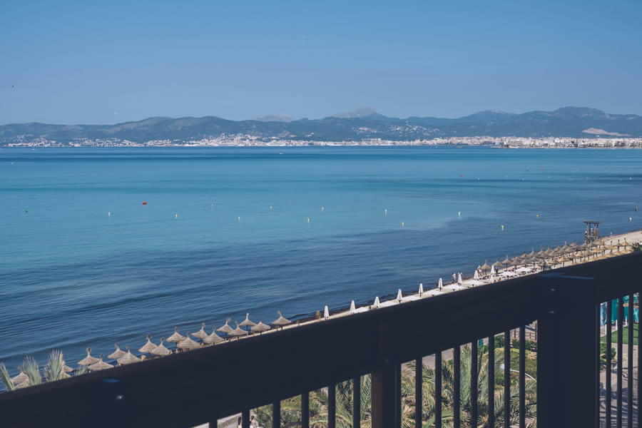 enjoy the double room with sea view AYA Seahotel - Adults Only in playa de palma
