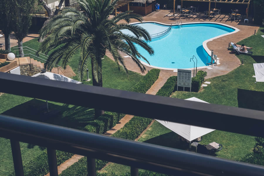 Buchen Sie Ihr Dreibettzimmer im Hotel Aya in Playa de Palma