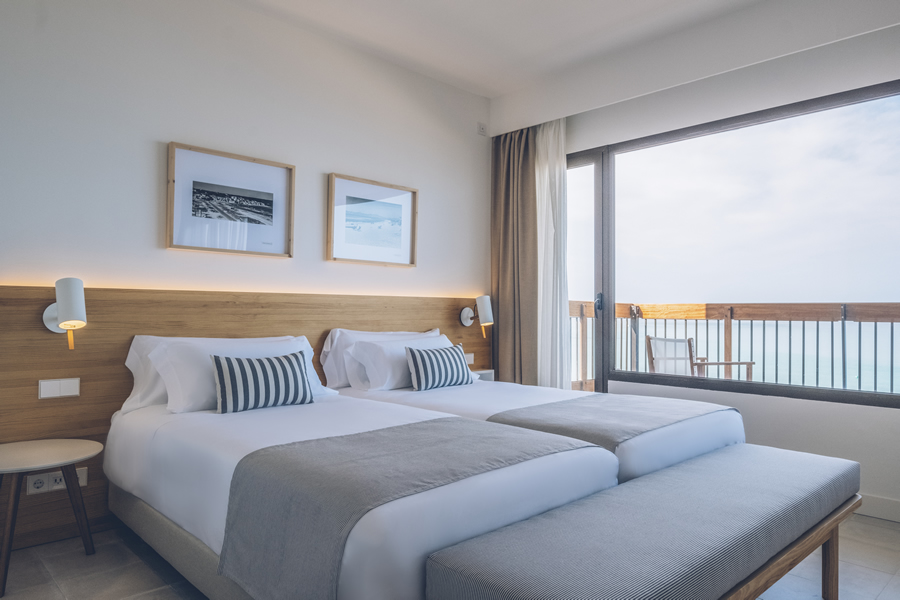 reserve la suite vista mar del Hotel Aya en Playa de Palma